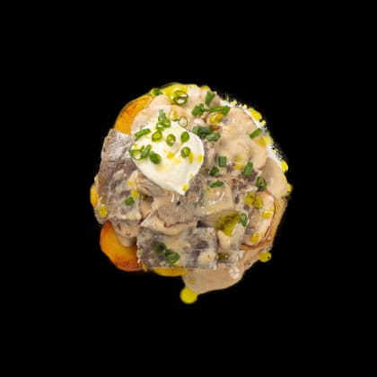 Куриный окорок с печёным картофелем